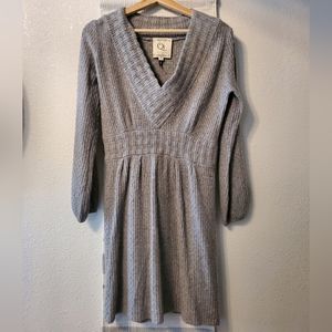 Anthro Qi Cashmere Gray Cabled Sweater Dress M EUC! Holiday Style
